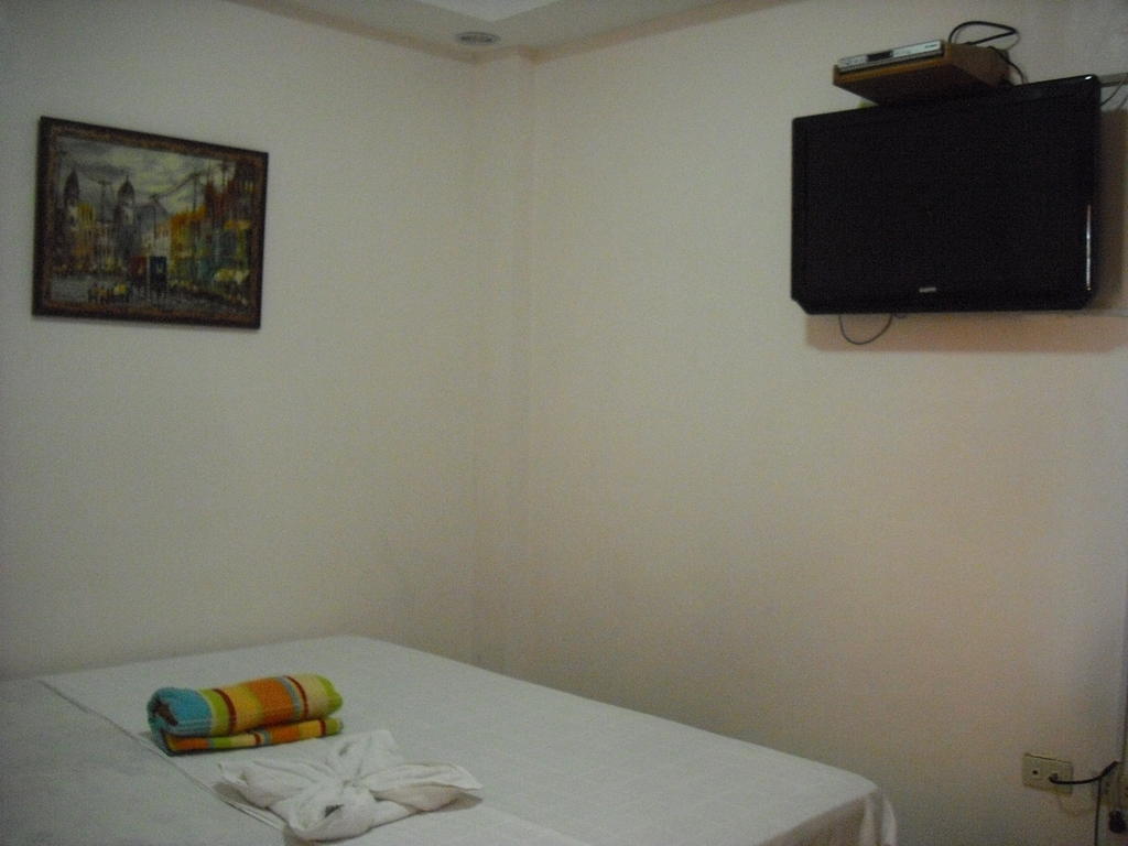 Gani Hotel Angeles Rum bild